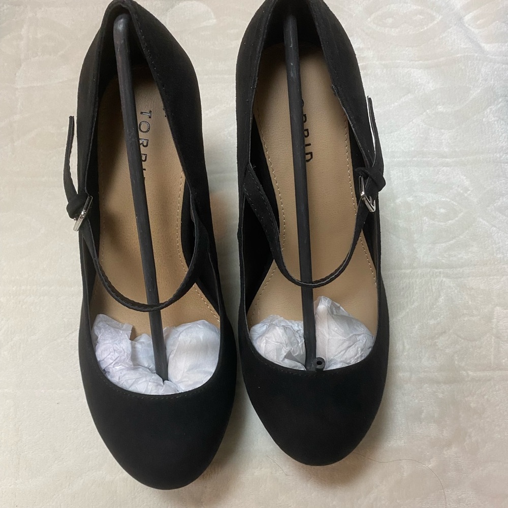 Torrid Mary Jane Heels Size 8